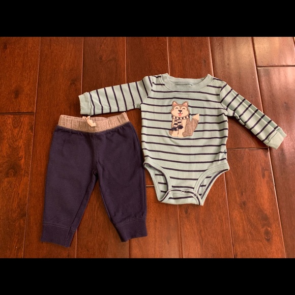 Carter’s set (long sleeve striped onesie and pants), 6 months - Picture 1 of 3